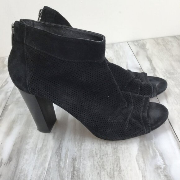 Vince Camuto Peep Toe Perforated Black Suede Booties 39.5 - Picture 3 of 9